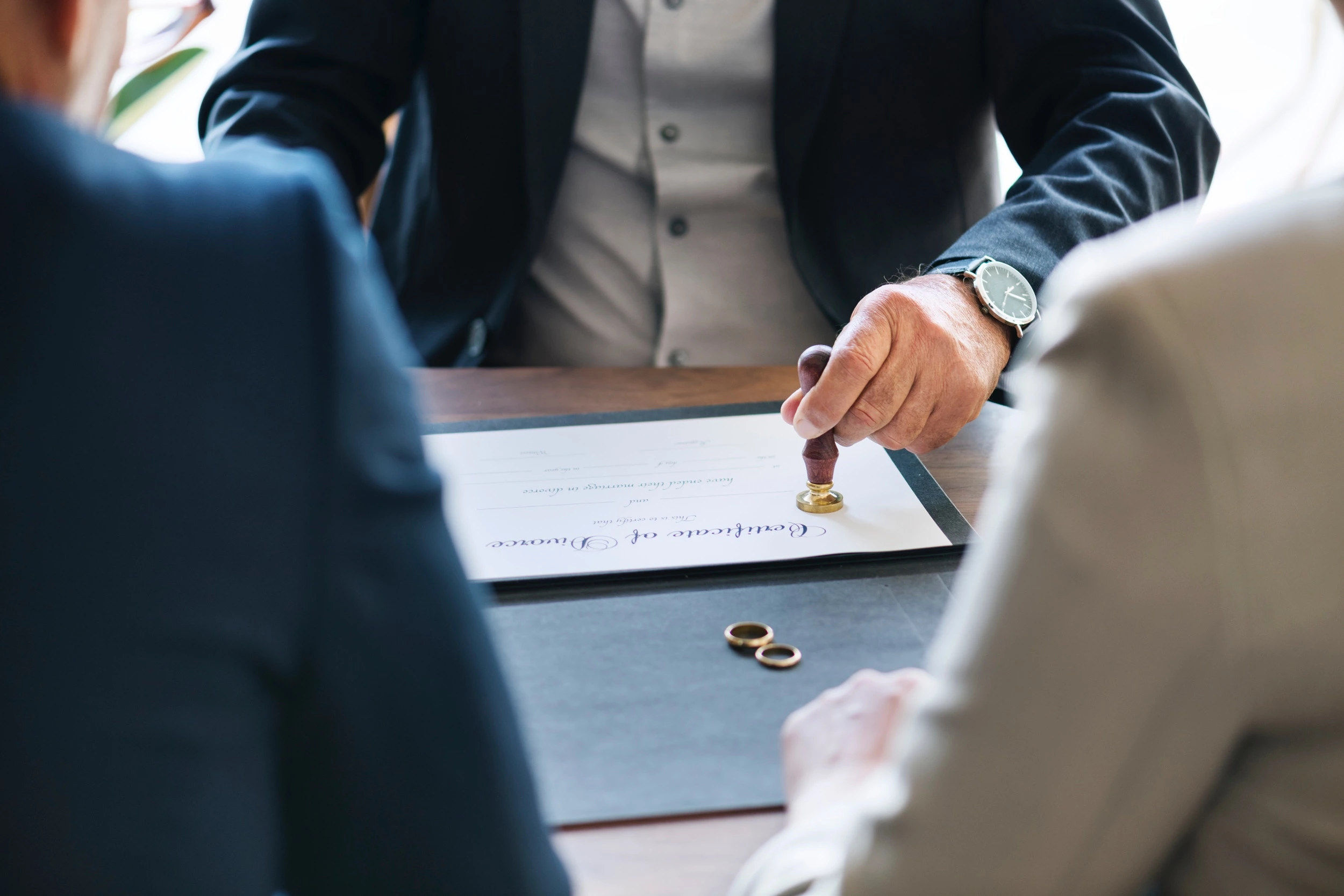 Is Your Marriage at Risk? When to Hire a Private Investigator for Divorce in India